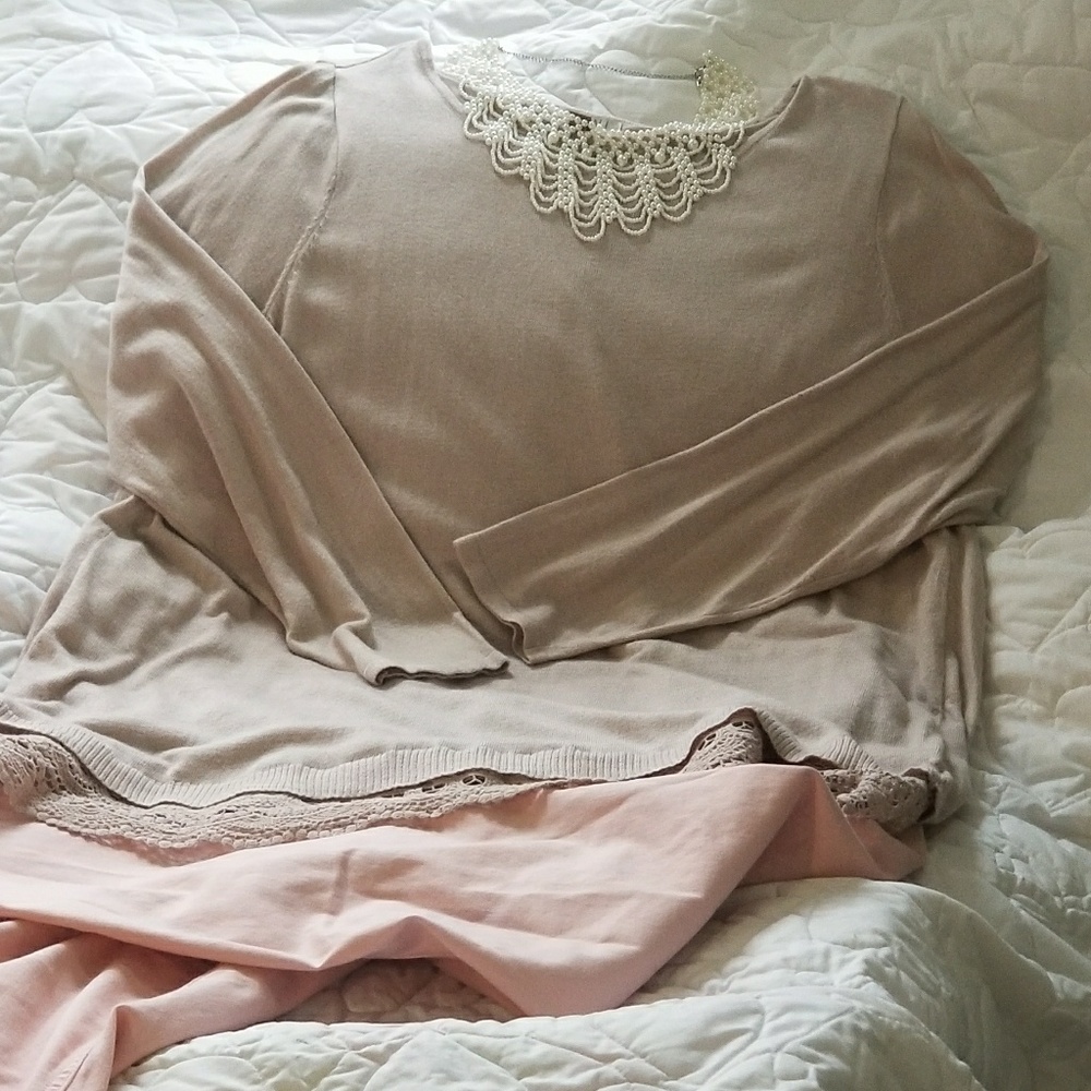 NWOT Tan split back sweater with lace